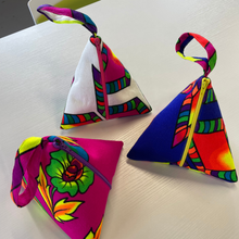 Load image into Gallery viewer, Cairo Wristlet
